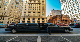 1-6 passenger limo to DIA airport in Longmont, CO