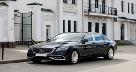 Sedan taxi to DIA airport in Longmont, CO